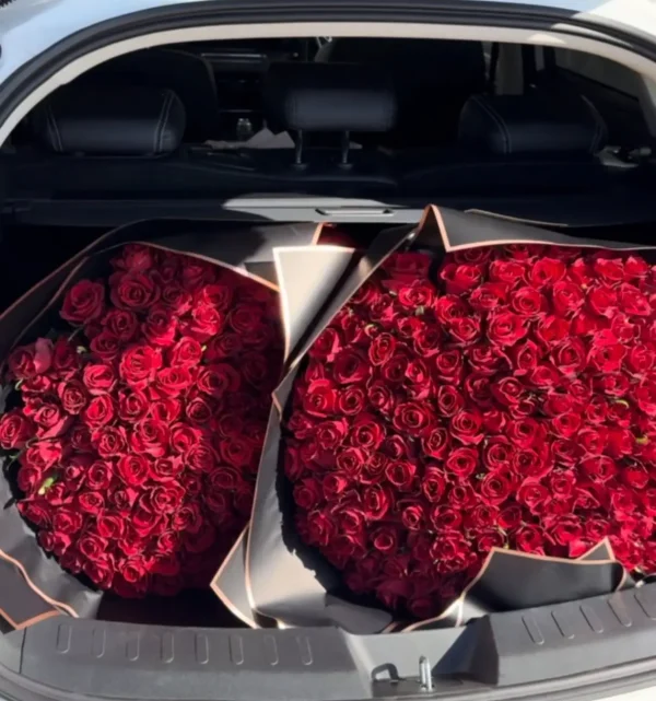 400 Red Roses